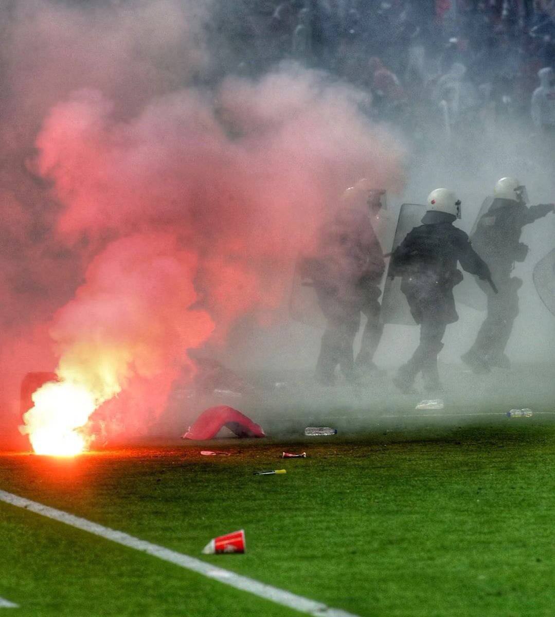 Gruppaof_'s tweet photo. 23.04.2023 Greece🇬🇷 Olimpiakos -AEK. 
Olympiakos vs 1312

#aek #original21 #hooligans #greece #olympiakos https://t.co/4DoBYoNA3y