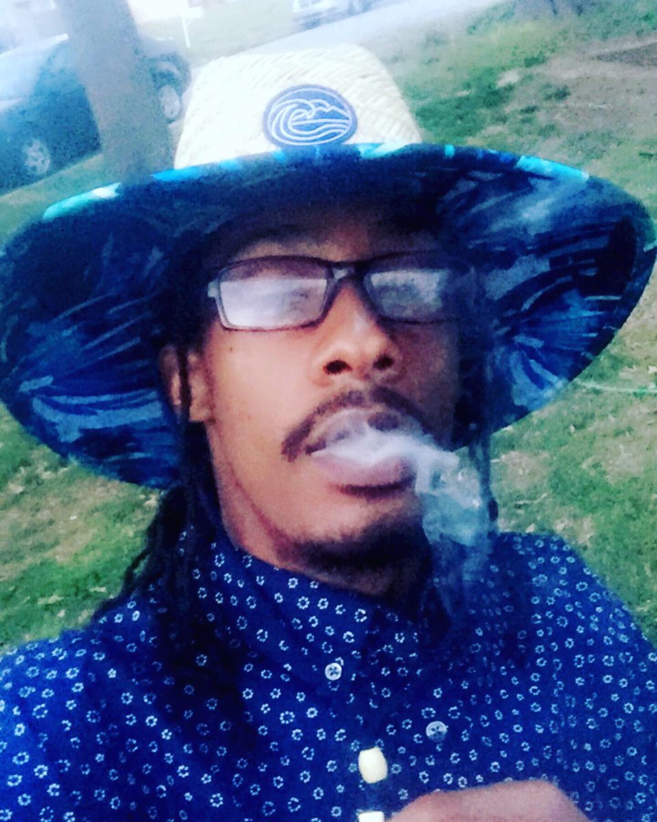 keyno3_nino's tweet photo. Peace and love 
#Earliertoday #Itwasbeautiful
#stayblessed https://t.co/AmsMhpoB9h
