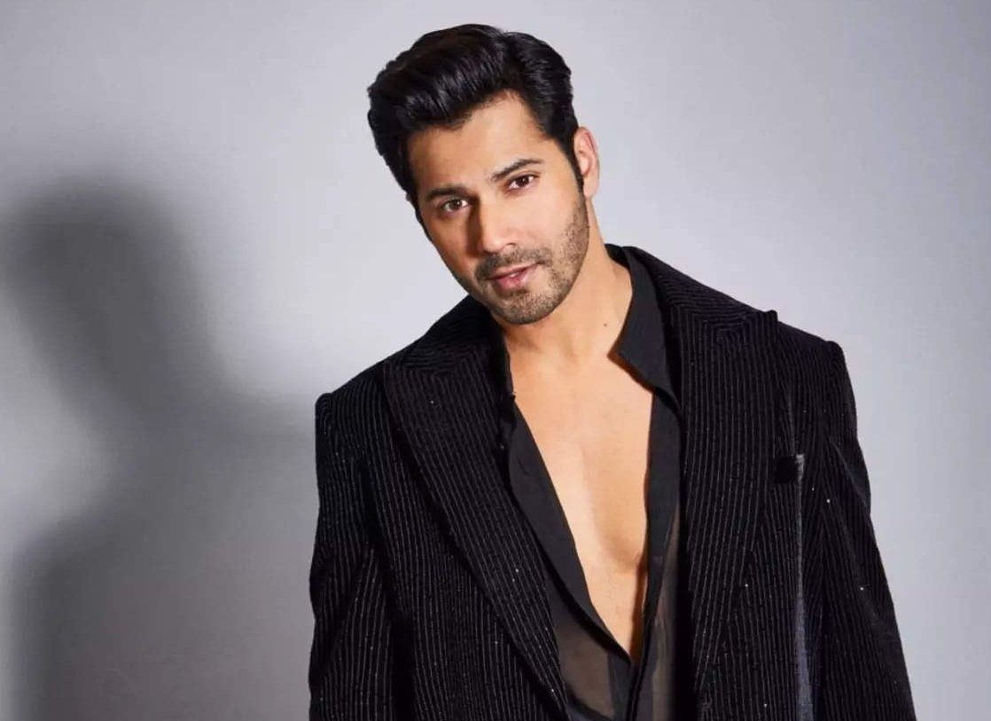 ndtvgoodtimes's tweet photo. Here's wishing the super talented actor @Varun_dvn a Very Happy Birthday!
#Varun #VarunDhawan #HappyBirthdayVarun #HappyBirthdayVarunDhawan #HBDVarun #HBDVarunDhawan https://t.co/1urASfpYJb