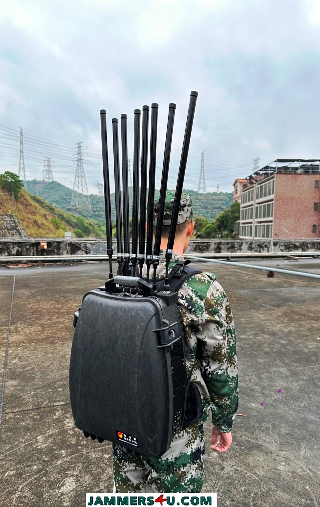 jammer_365's tweet photo. New 10 frequency bands accurate jammer designed for portable outdoor use. Developed explicit request of different military and governmental institutions https://t.co/5fJNw3s3Vm ...... #jammer #jammers #rfjammer #5gjammer #jamming #manpack #phonejammer #cellphone #5Ghz https://t.co/nKPLOoCTgj