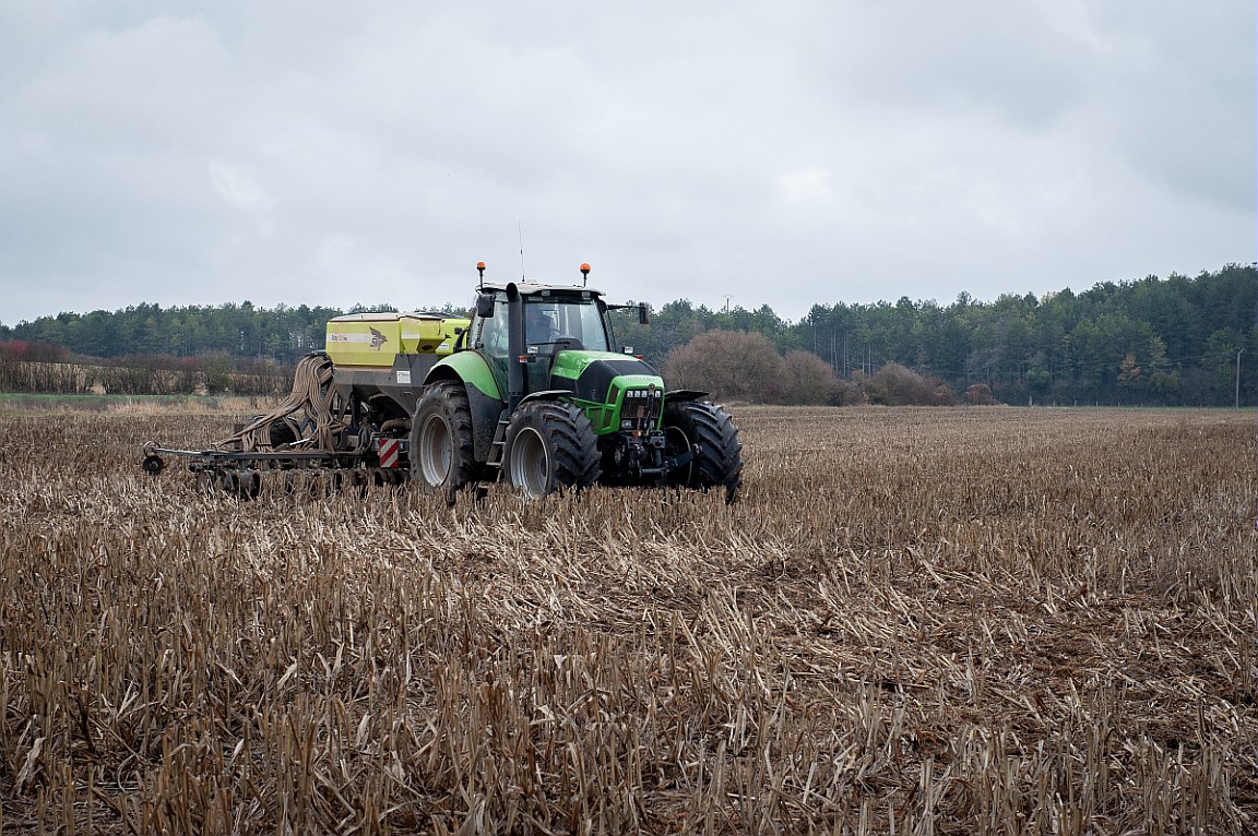 L' #agriculture de conservation est-elle économe en eau ? 💧

Après 3 ans à suivre 11 parcelles chez des agriculteurs dans le cadre du projet BAG'AGES, deux agronomes INRAE livrent leurs conclusions.

➡ url.inrae.fr/3KznuIN

© B.NICOLAS / INRAE