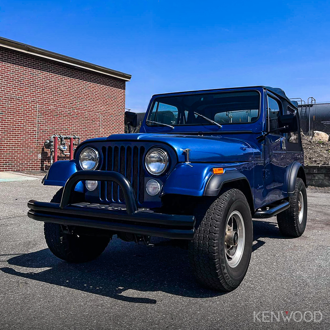 KENWOODUSA's tweet photo. Jeep CJ7 upgraded to our KMM-BT732HD Digital Media Receiver. Install done by @smartaudio.co. 👏
#KenwoodUSA
#LiveConnectedDriveConnected
#kenwood #kenwoodaudio #kenwoodexcelon #kenwoodcaraudio #caraudio #caraudioaddicts #headunit #singledin #doubledin #jeepcj7 #jeep #cj7 https://t.co/FFYnr8ZnVM