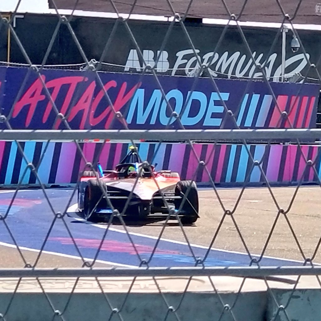 Bastian_Wilfert's tweet image. Heading into the new week. ⚡
#BerlinEPrix #ABBFormulaE #AttackMode