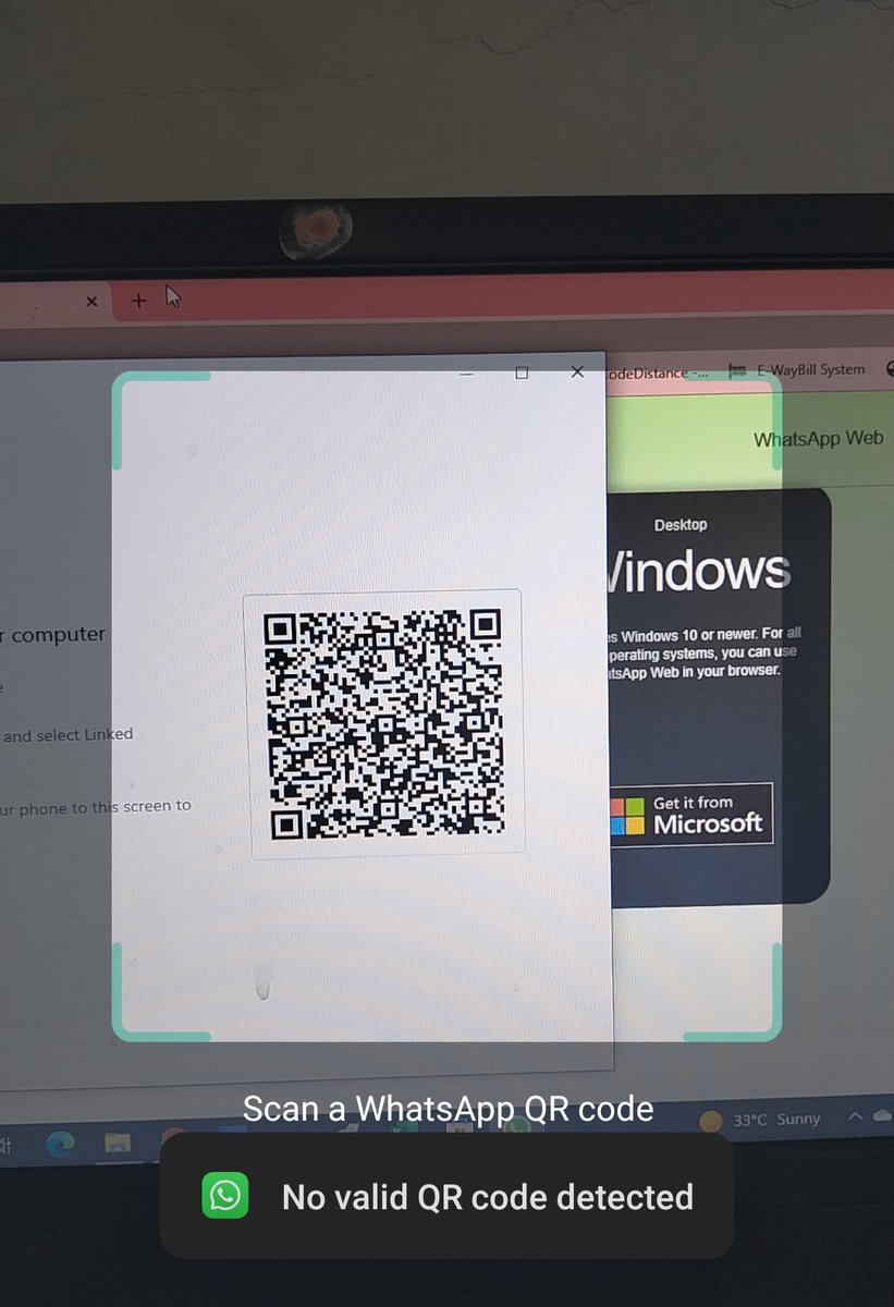REXASHOK09's tweet photo. What's Happening #WhatsApp   last two days coming  while scan the  web whatsapp QR  code msg comes "no valid QR code detected" and  not enter into web whatsapp service @WhatsApp https://t.co/Z13StZxKz9