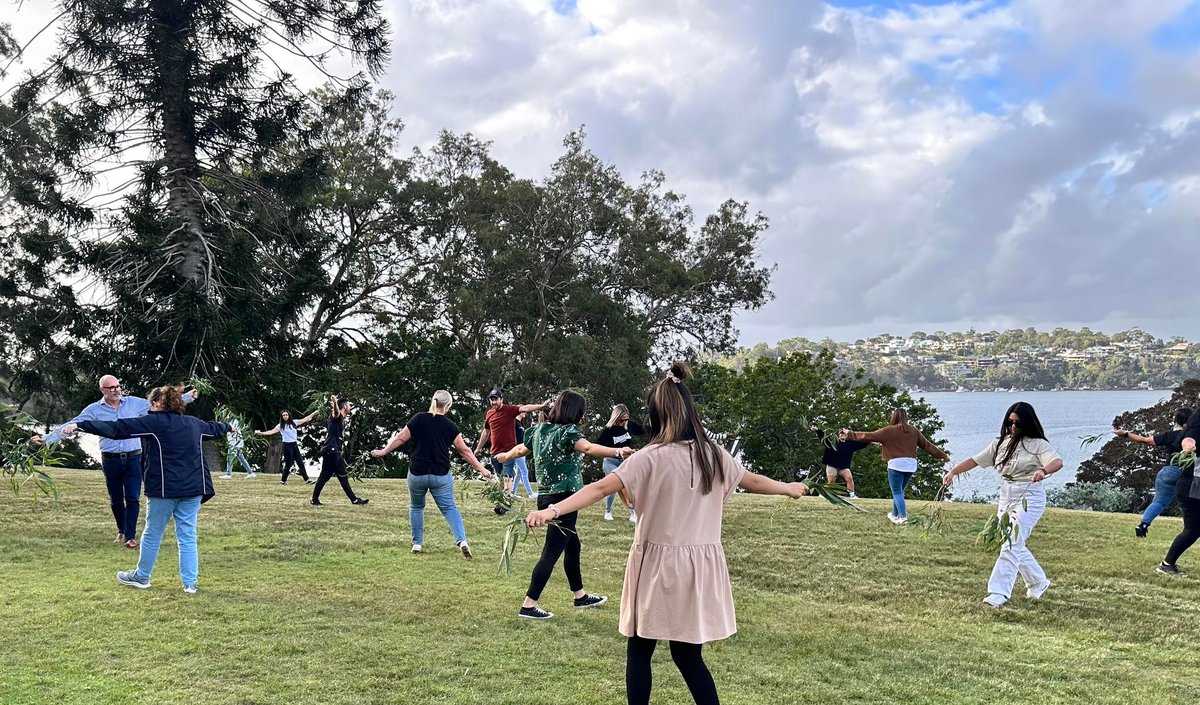 GreenwayParkPS's tweet photo. Staff were on Country at Port Hacking today with the Gujaga Foundation. A brilliant way to start Term 2. #walkingtogether  #culturallysafeschools @gujagacharity @dace_elletson @cherie_bradwell https://t.co/0Ds9wgFbEB