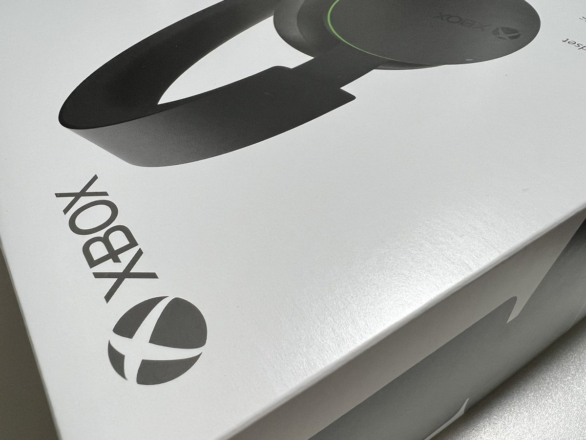 hakataHIMANCHU's tweet photo. もうキタ😳Amazonの配達員さんありがとう✨
#Xbox
#Xboxワイヤレスヘッドセット
#XboxWirelessHeadset https://t.co/sagSddvR1Z