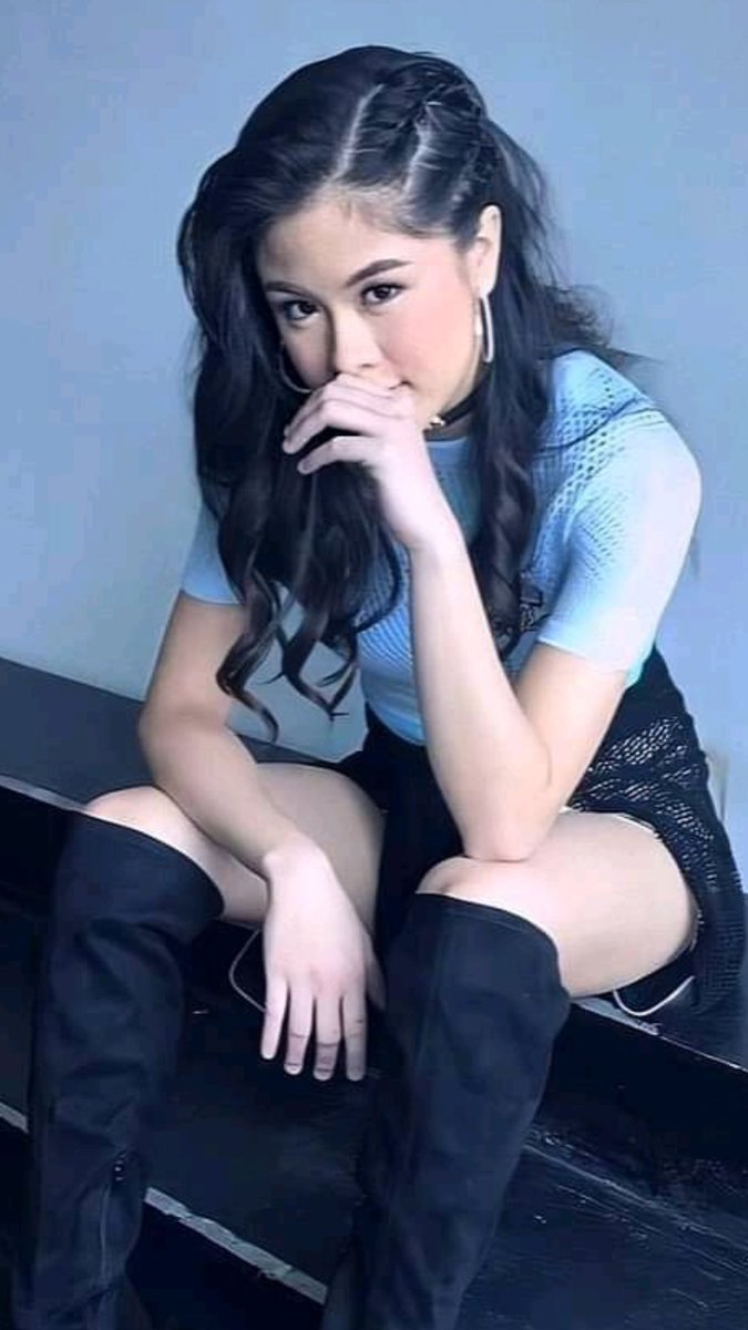 WhengTo's tweet photo. @tagmediachicago I vote @KissesDelavin   for

#TAG25Under25 |#KissesDelavin https://t.co/mQyZP4Lg4d