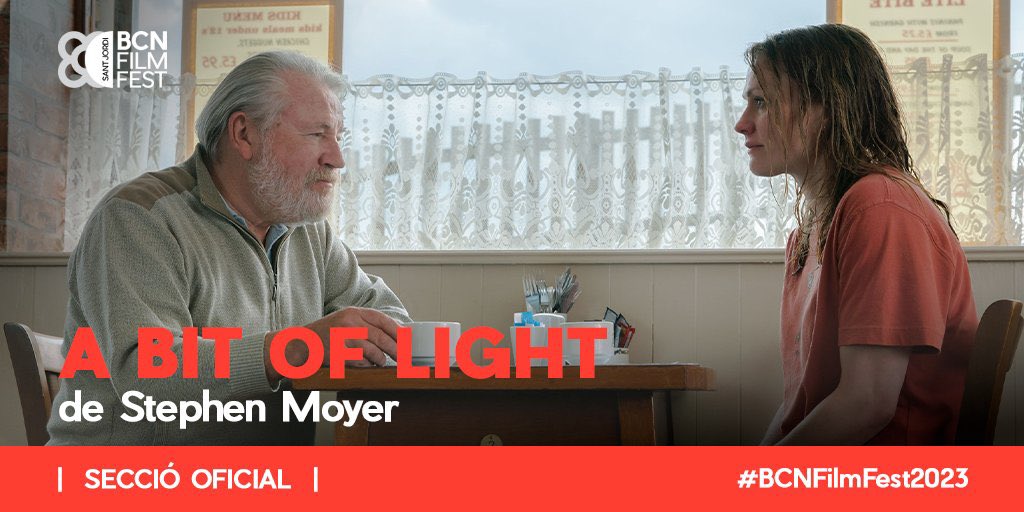 danielfarriol's tweet photo. #ABitOfLight es un filme irregular y de tono desconcertante sobre las consecuencias del alcoholismo en el núcleo familiar combinando los engranajes televisivos de un melodrama de sobremesa con otros elementos propios de una fábula “capriana” sobre la redención #BCNFilmFest2023 https://t.co/TAEmnyhZN3