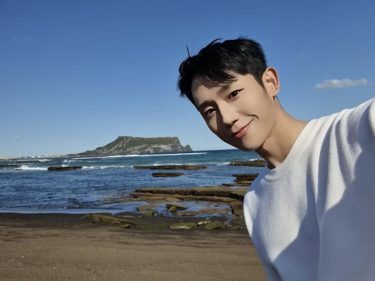 HaeinessGlobal's tweet photo. 🗓 230424  — holyhaein IG update

“🌤️”

🔗https://t.co/s9j7OREU4G

#정해인 #JungHaeIn @ActorHaein https://t.co/75jMsTE7Ug