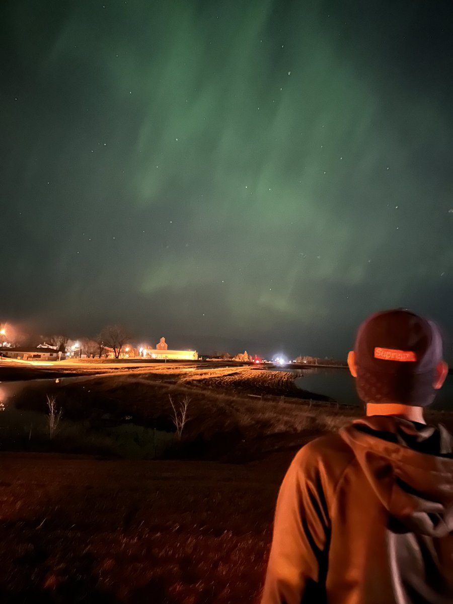 Aurora Sighting 🤘🏻
#NorthDakota #NorthernLights #aurora #AuroraBorealis #BeNDLegendary #Fargo #argusville