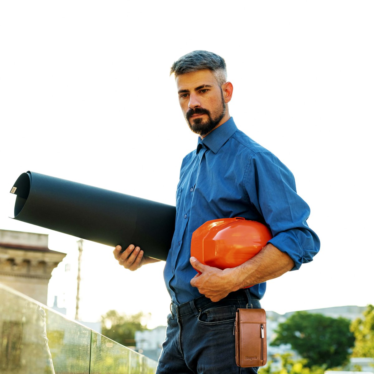 HengwinOfficial's tweet image. Keep your phone secure and your hands free with our leather cell phone holster! Perfect for engineers and architects on-the-go. 📱👨‍🔧👩‍🏭 #PhoneHolster #EngineerEssentials #ArchitectTools  buff.ly/3o2WOIQ