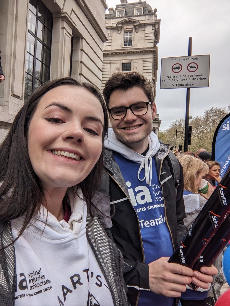 BroganLW's tweet photo. Hats off to everyone who ran the #LondonMarathon yesterday! And a special well done to all that ran for @spinalinjuries 🙌🏼🏃🏻‍♀️🎽 https://t.co/ourgAzGOZi
