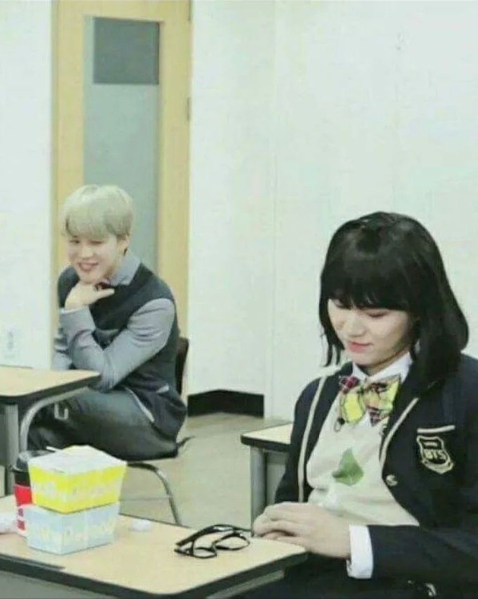 ZarinNodi's tweet photo. Suga is really pretty 😍 https://t.co/qh5cnAIXay