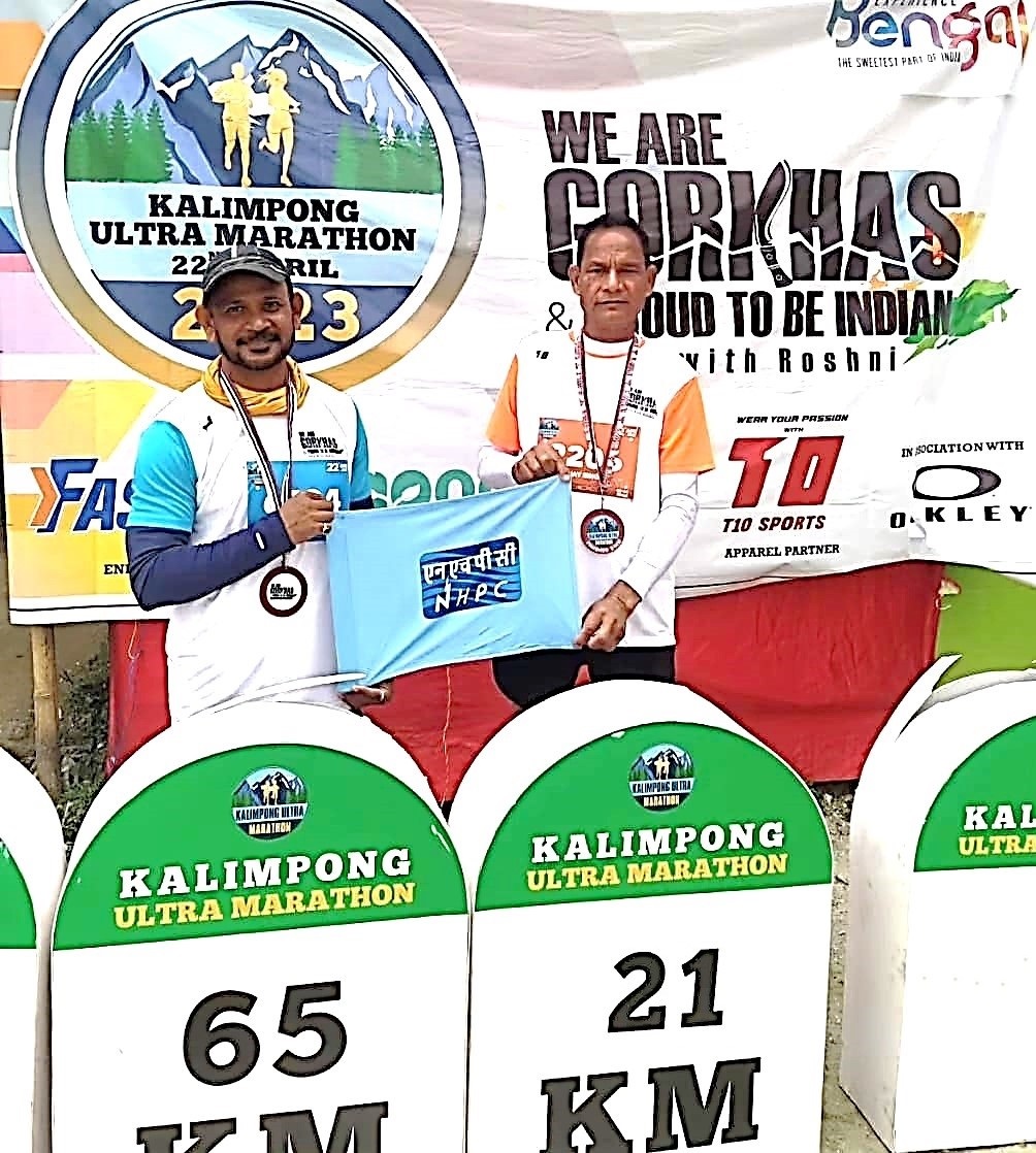 nhpcltd's tweet image. #NHPC employees Sh A. Ravi Kumar &amp;amp; Sh Vijay Singh completed 65 KM (Ultra Marathon) &amp;amp; 21K M HM of high altitude run respectively in High Hills of Kalimpong, West Bengal during  &quot;KALIMPONG ULTRA MARATHON 2023&quot;. NHPC congratulates them for their achievement. #marathon #hydropower