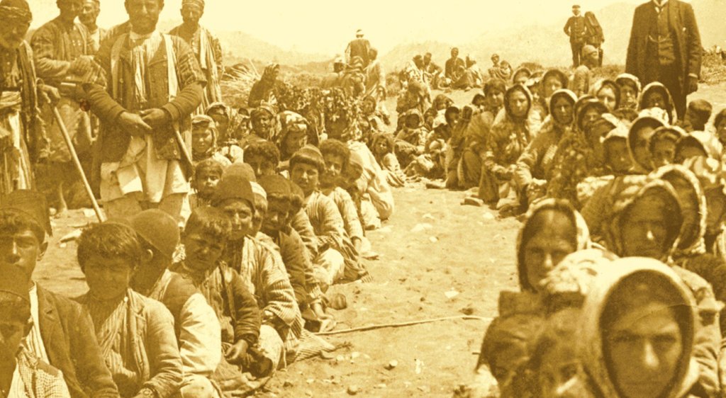 Yonathan_Arfi's tweet photo. "Qui se souvient du massacre des Arméniens ?"

En 1939, c'est par ces mots qu'Hitler décrivait le silence des Nations après le génocide arménien de 1915 pour préfigurer la Shoah.

108 après le génocide, les Arméniens font toujours face au négationnisme d'Etat de la Turquie.

1/2 https://t.co/HElX7Xf5G0
