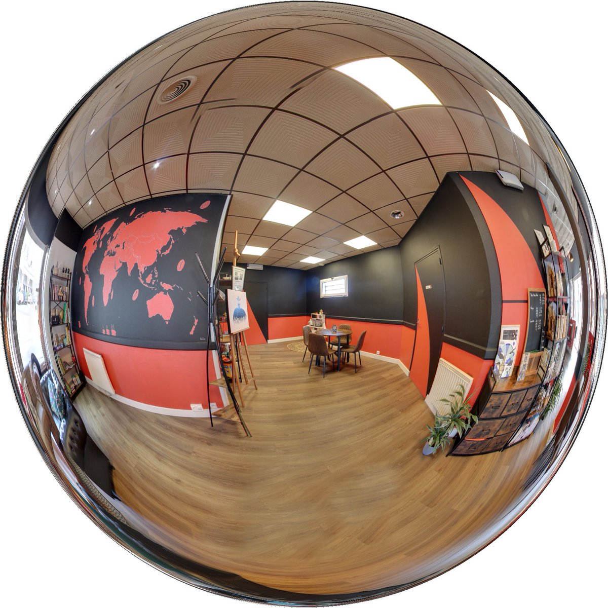 PANORAMICTOUR's tweet photo. Vous voulez prendre de la hauteur 🪜 ou voir 👀 autrement  !!! 
 #Cocolatte #Coffeeshop #café #grain #coworking  #spécialité #chateaugontier #surplace #àemporter #mcommemayenne #coffee #latte #cappuccino ##laitvegetal #coco #productivité #privatisation #placetowork https://t.co/yDrUz90RpN