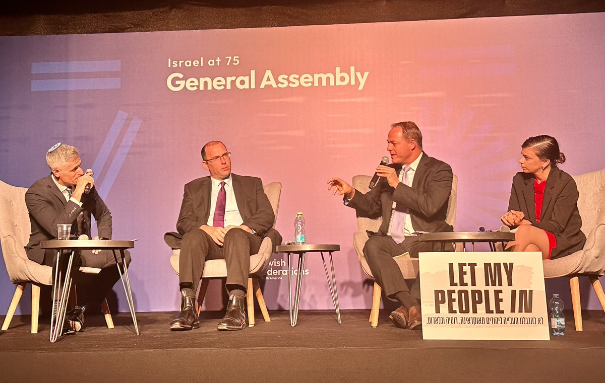 Alex Rif stands up to Simcha Rothman and says, “Let my people in”!

Amazing line. 

<a href="/AlexRif3/">Alex Rif</a> #jfnaga #jewishfederation