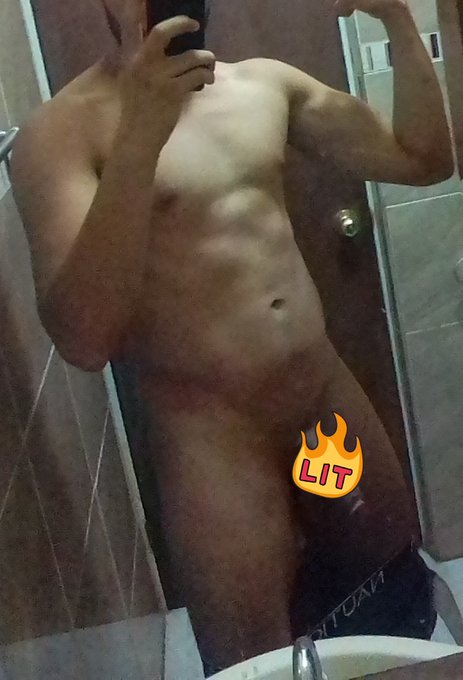 I was feeling horny before the bath, check out my free of to see the full uncensored pics 👀🫣 Me sent&iacute;