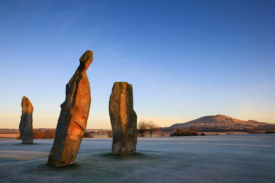 #photooftheday from the archive:

Scotland, Fife, Lundin Links Stone Circle. buff.ly/3Klsd1G 

#ThePhotoHour #standingstones #sacredsites #stonecircle #planetaryconsciousness #scotland #landscapephotography