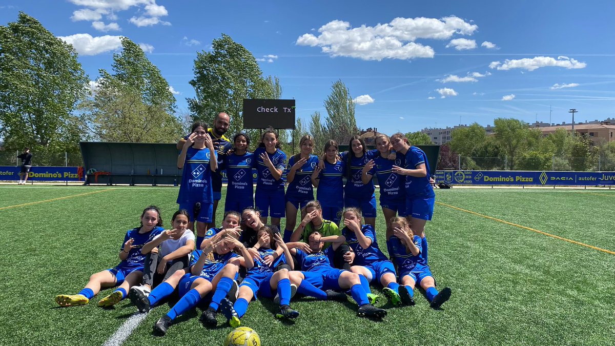 juvensansefutfe's tweet photo. Segunda e importante victoria de las chicas del cadete A ¡Seguimos! #cadetepreferente #canteratop #temporada2223 https://t.co/p4g6maq0Yg