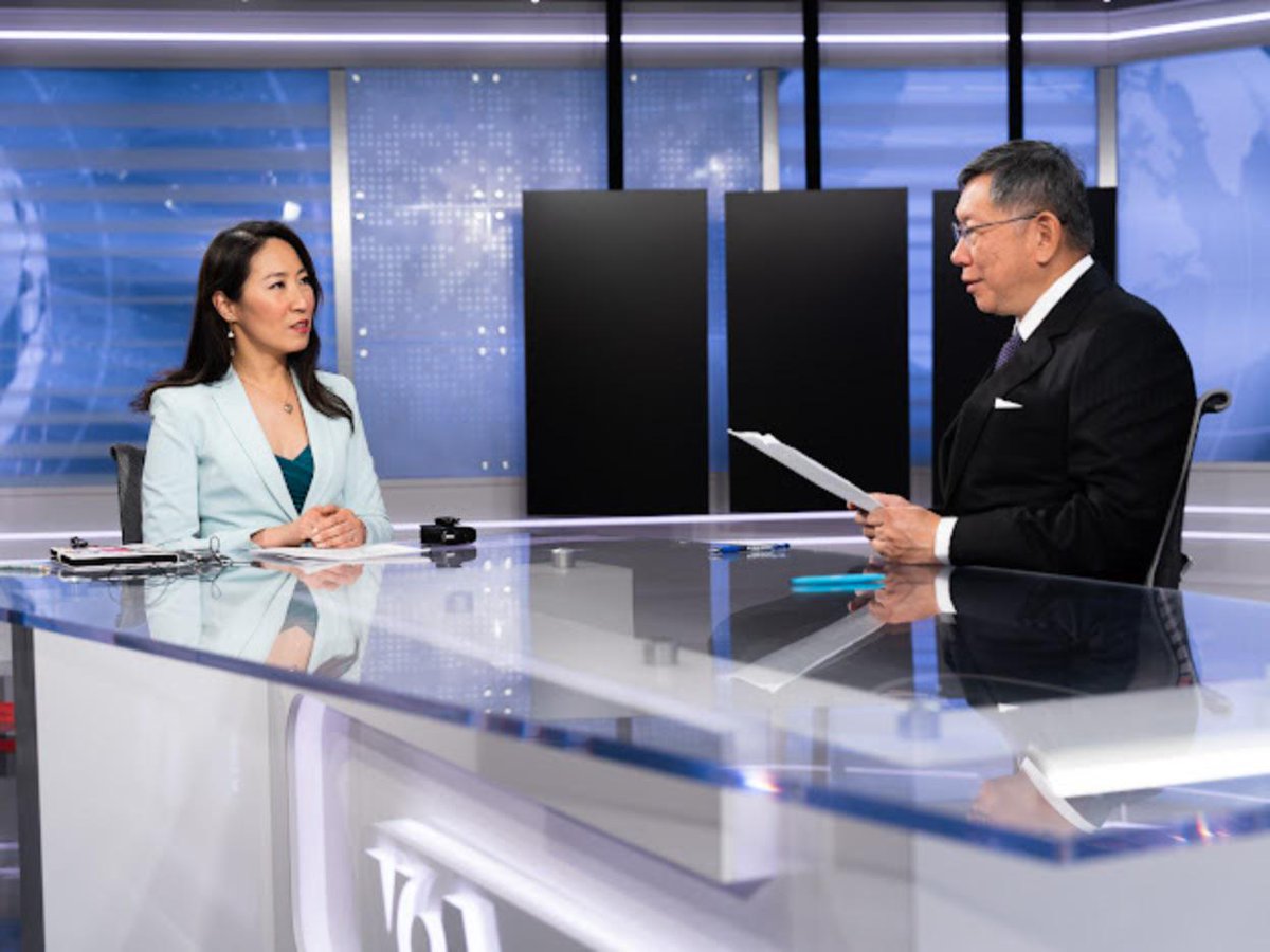 CredereMedia's tweet photo. 台灣民眾黨主席柯文哲今日接受《美國之音》（VOA）專訪時表示，美國對中國解放軍攻台兵推做了不下數十套，但從「烏俄戰爭」經驗來看，如果台海發生戰爭，兩個禮拜（習近平）就會出事。
#柯文哲 #台海 #民眾黨 #美國 #voa 
（圖片來源／民眾黨提供）

https://t.co/fUTrIoLjwv https://t.co/qOWK9HLtE2