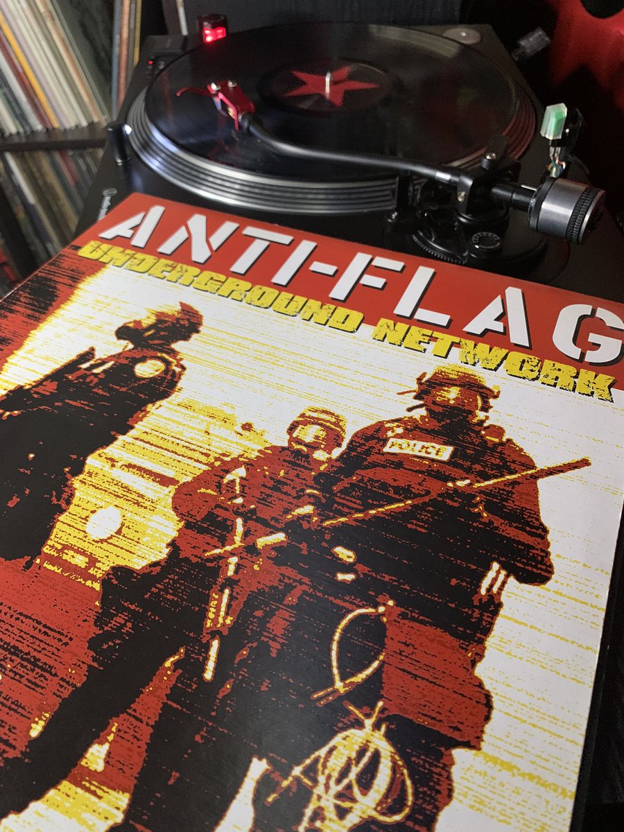 casey33rpm's tweet photo. April 24th 2001, @anti_flag would go on to release their third album Underground Network through @fat_wreck #antiflag #undergroundnetwork #AlbumAnniversary #music #punkrock #vinyl #vinylcollection #vinylcollector #vinylrecords #vinyljunkie https://t.co/8M2ZdOiK3n