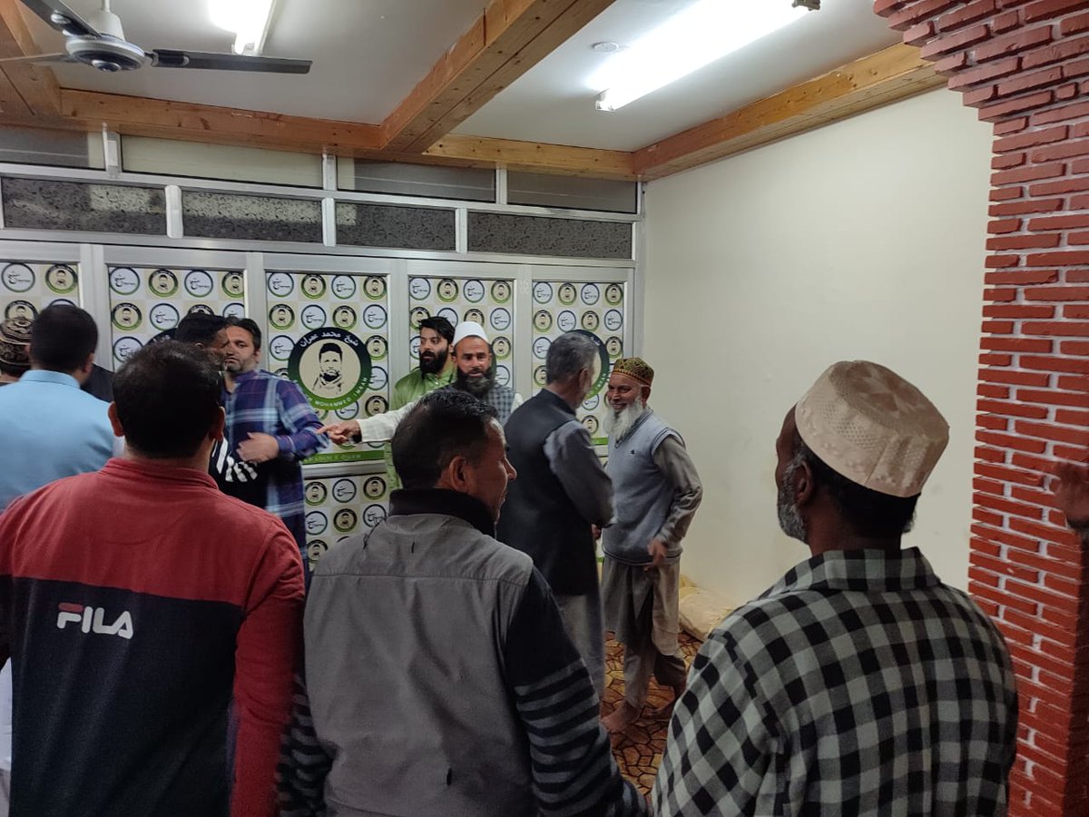 withSMI_'s tweet photo. Several people called on Sheikh Mohammed Imran on Eid for Eid wishes. #Onefamily #OneEid #togetherness #EidMubarak #Eid2023 #EidAlFitr https://t.co/lLzG68KsyP