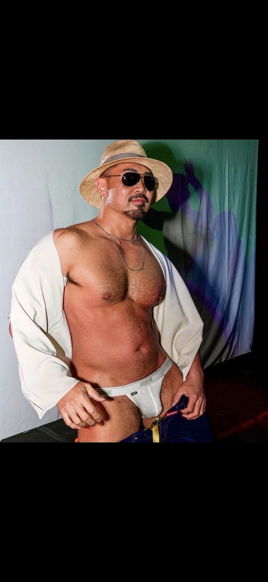 ■Seiichi <a href="/Sei_ichi_012/">Seiichi</a> 
inouï HAKATA(<a href="/bar_inoui/">inouï HAKATA</a> )のマスターでもあり、福岡を拠点に活動中✨
フォトジェニックな甘いルックスと鍛えられた胸筋は必見👀 

【皆様へ一言】
Mark.でお会いできるのを楽しみにしています🥂GWに素敵な思い出を一緒に作るお手伝いができたらなと思っています✨