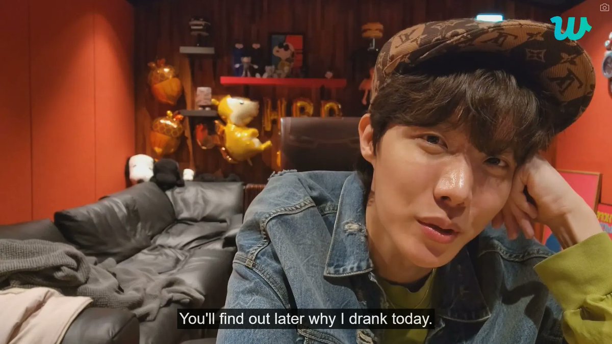 O613file's tweet photo. they filmed a lot that day https://t.co/vhQLlUQMTa