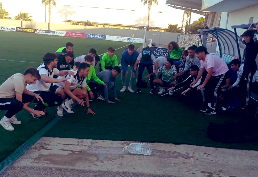 #juveniludfdc
¿Lo sabéis ya?…¿os habéis enterado?…Siiiii…Siiiii….¡SOMOS EQUIPO DE LIGA NACIONAL!
Vaya equipazo; vaya grupo de chavales buenos; vaya compañeros…
¡A disfrutarlo! ¡Os lo merecéis!
💚🥂