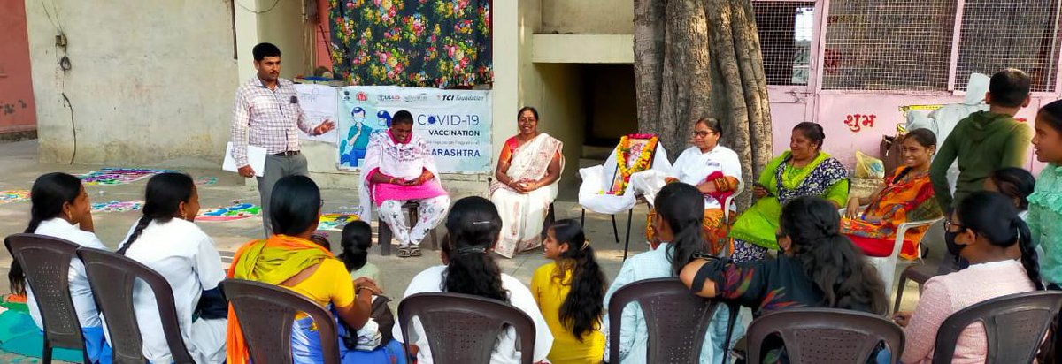 tcifindia's tweet photo. Street plays Organised by TCIF team #Maharashtra  can be used as effective tools for creating awareness among the masses about the importance of  wearing masks, practicing social distancing, and getting vaccinated.@USAID_MOMENTUM @MoHFW_INDIA
@JSIhealth
@gavi https://t.co/oCJkP2hRcm