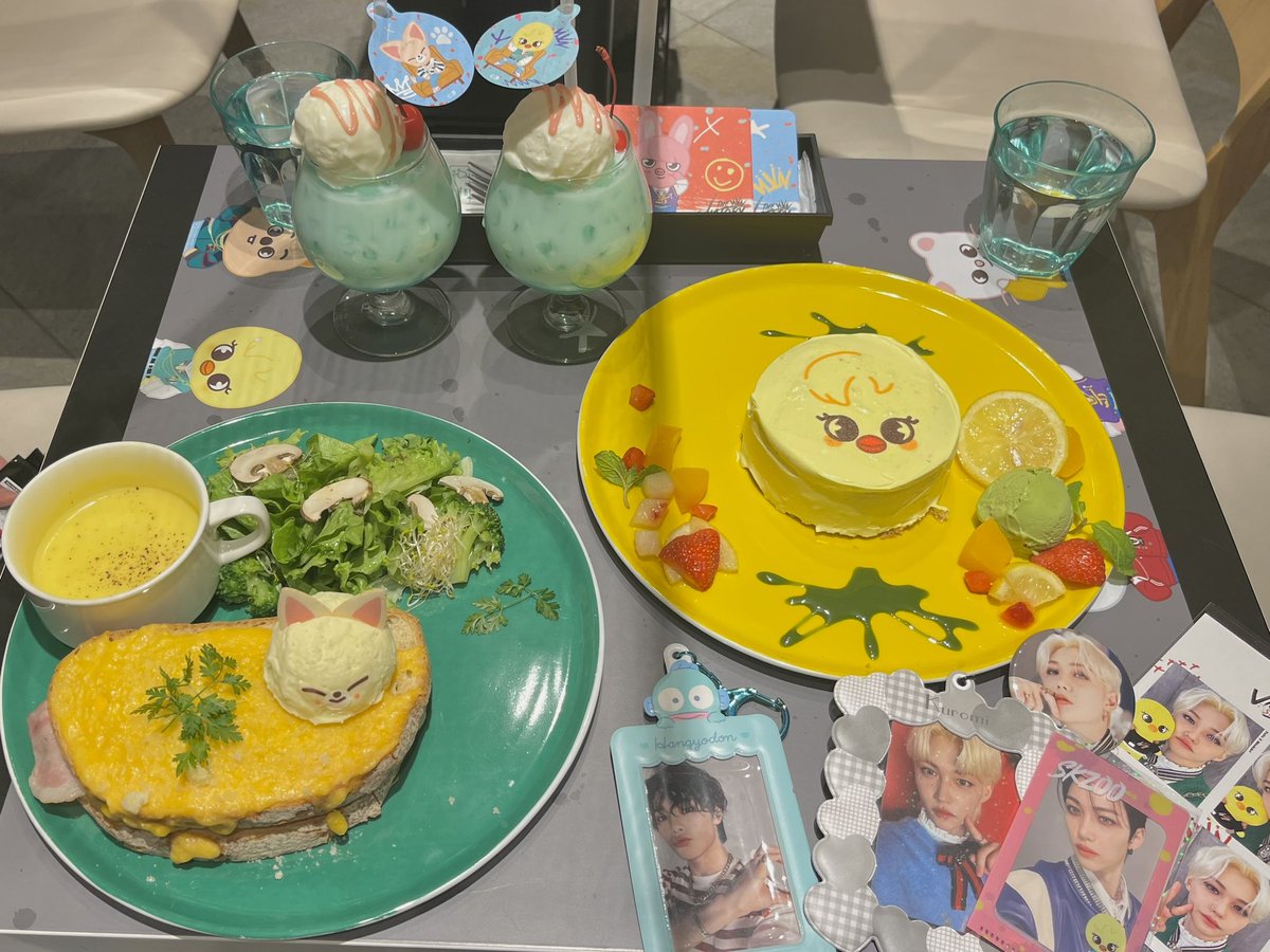 0915_Felix_'s tweet photo. ズーカフェ☕️あぼちゃん🥑１日ありがとう🐥🦊🩷かわいい妹のようだった😗
@abababchandayo 

久しぶりのオタ活たんのしかったー！！ https://t.co/eDYhrWZCRb