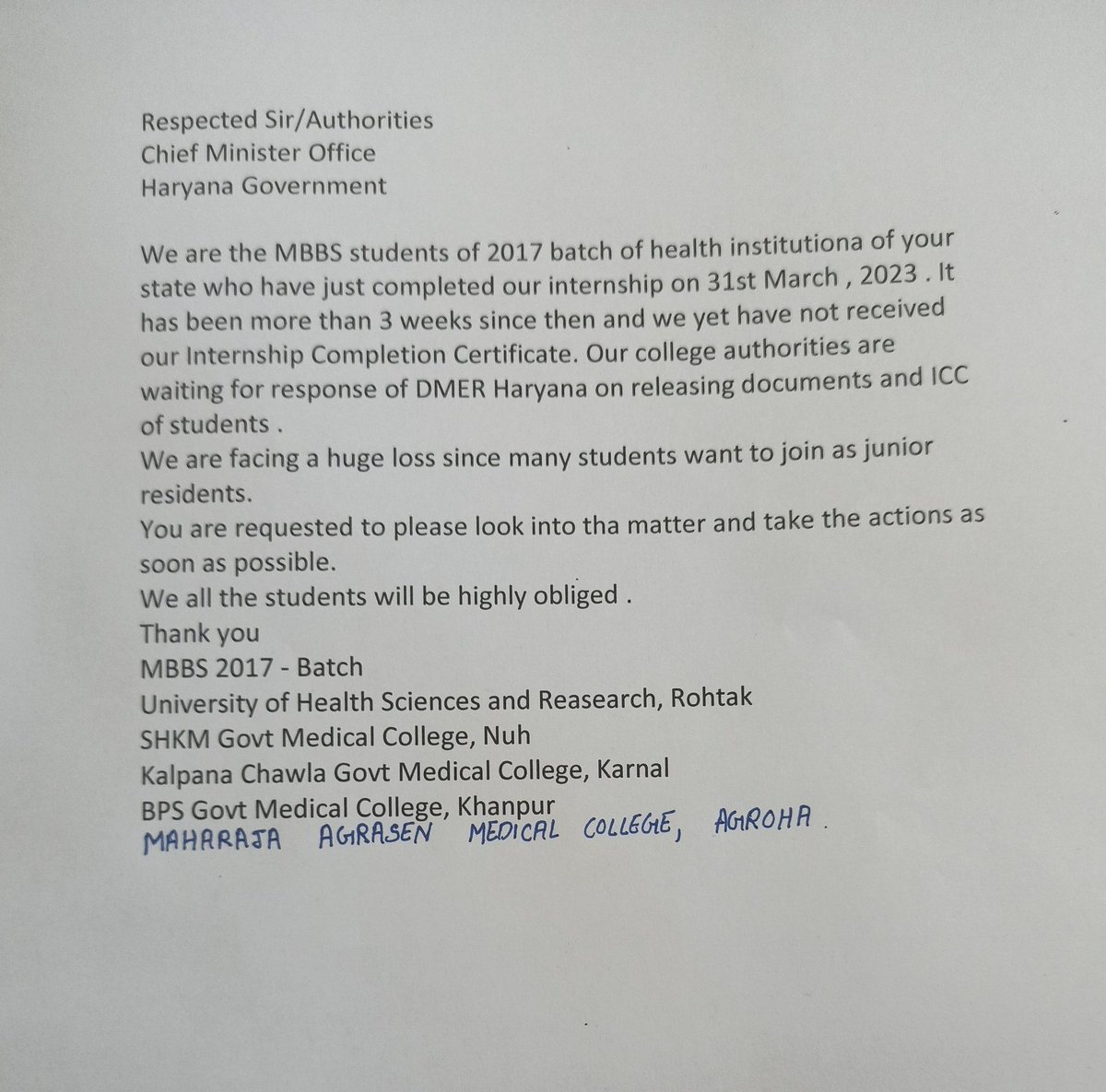 intern636631's tweet photo. @cmohry @mlkhattar @anilvijminister 
@DgmerHaryana @jansamparkuhsr  @mamcagroha @KCGMCH @BpsmV @ShkmGmcNuh @ImaHaryana 

Please take the action as soon as possible . https://t.co/TXakkRpTqB