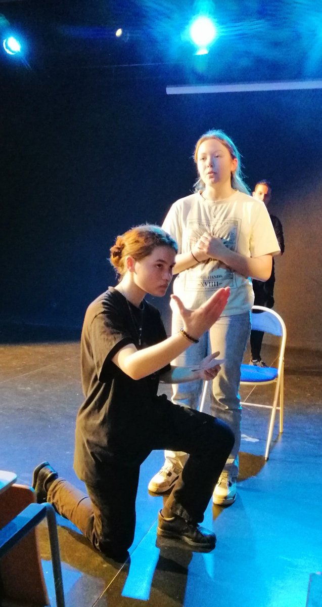 Club Théâtre du Lycée Van Gogh tweet media