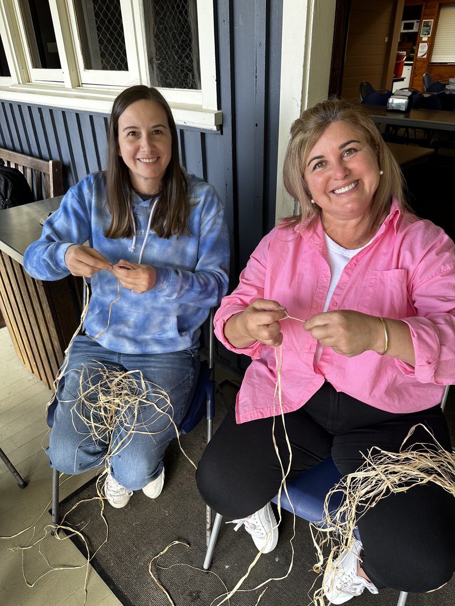 dace_elletson's tweet photo. Fantastic spending the day with the whole team @GreenwayParkPS on Country in Port Hacking today where high expectations and strengths based, individual planning for our Aboriginal and Torres Strait Islander learners was front and centre. Weaving, dancing, language, connections 👏🏼 https://t.co/27jaGzFgoR