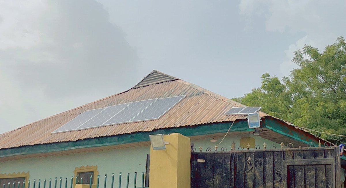 saad_sudeen's tweet photo. In correlation to Nigeria’s epileptic power supply and skyrocketing bills,Solar energy continues to power homes and offices. https://t.co/XscNVQvaot
