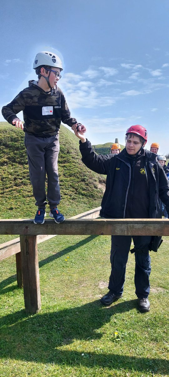 Open_Sight's tweet photo. Our Family Activity Day at @PeterAshleyAct on Saturday gave #VisuallyImpaired #Children & adults the opportunity to take part in Rifle shooting, Archery, Wall climbing & an Assault Course!
#OpenSight #Blind #Activities #Hampshire #family https://t.co/lkkwrJpGf9