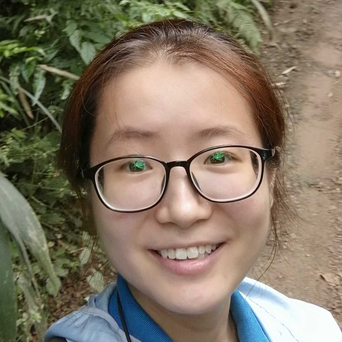 This is Xuejing Hu, PhD student at the Leibniz Institute in Bonn. <a href="/XuejingHu2004/">Xuejing Hu</a> works on the project "Recurring phenotypic loss: Repeatability of genome and regulatory evolution." 🐝