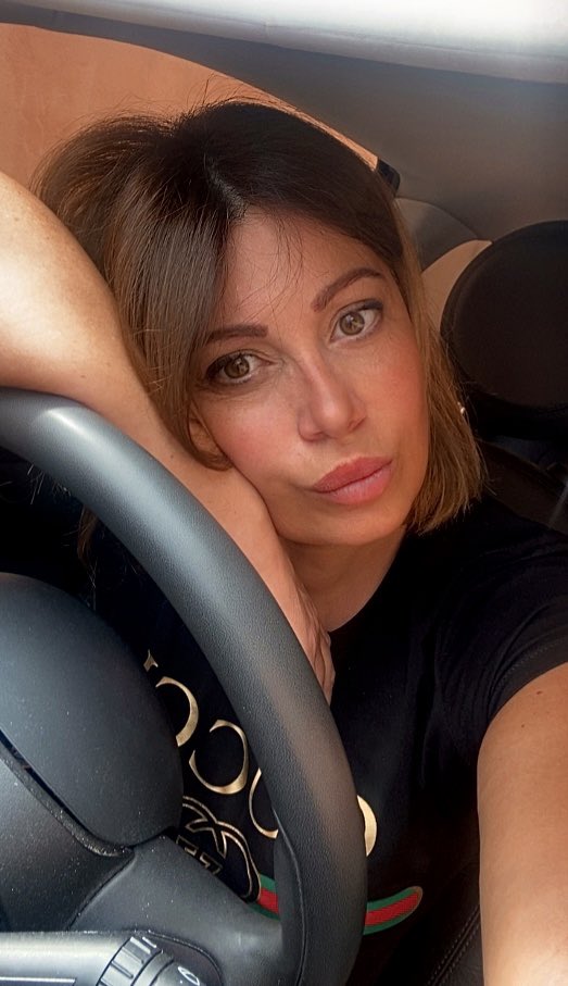 MaraLeone13's tweet photo. Non sempre chi sorride è felice…
ma va a lavorare quando tutti fanno ponte… https://t.co/LBMCKyKtqK
