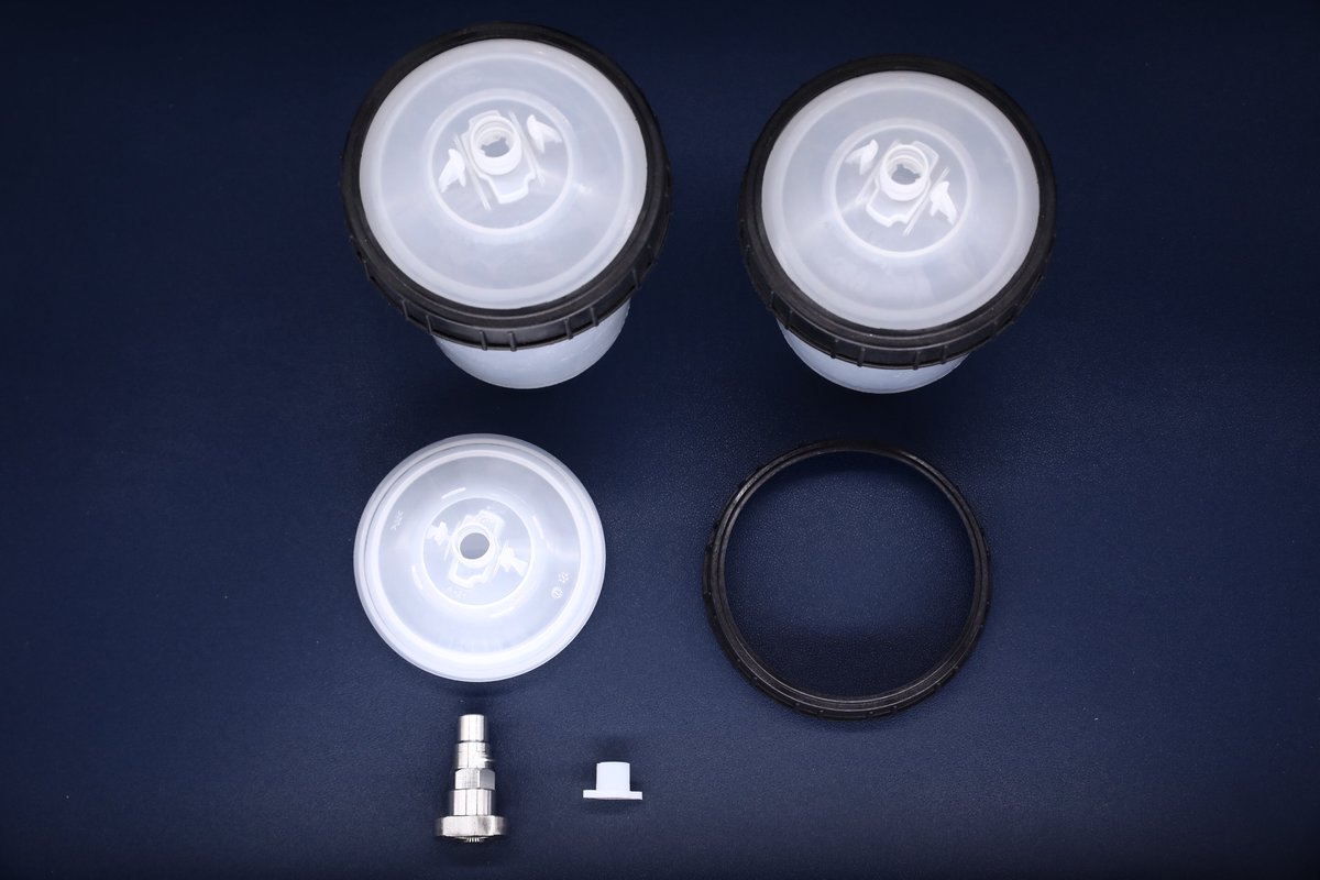 mrong029's tweet photo. The innovative disposable cup for mixing, painting, refilling, and storing paint, 400cc/650cc/850cc, and three versions can satisfy your multiplying requirements. Larger surfaces, particularly when applying primer and clear coat can now be painted even more easily. https://t.co/HDXeixNYQf
