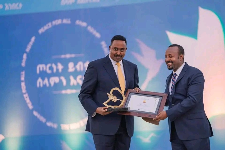 NekemteCommuni2's tweet photo. Dr. Abiy Ahmed is the leader who paid the price for peace and brought peace to Africa beyond Ethiopia. #JAWSA_Terrorists  #No_Genocide  #Save_Amhara_Against_JAWSA #JAWSAISTerrorist @AJEnglish @POTUS @CNN @amnesty https://t.co/YucqHl3Nv7
