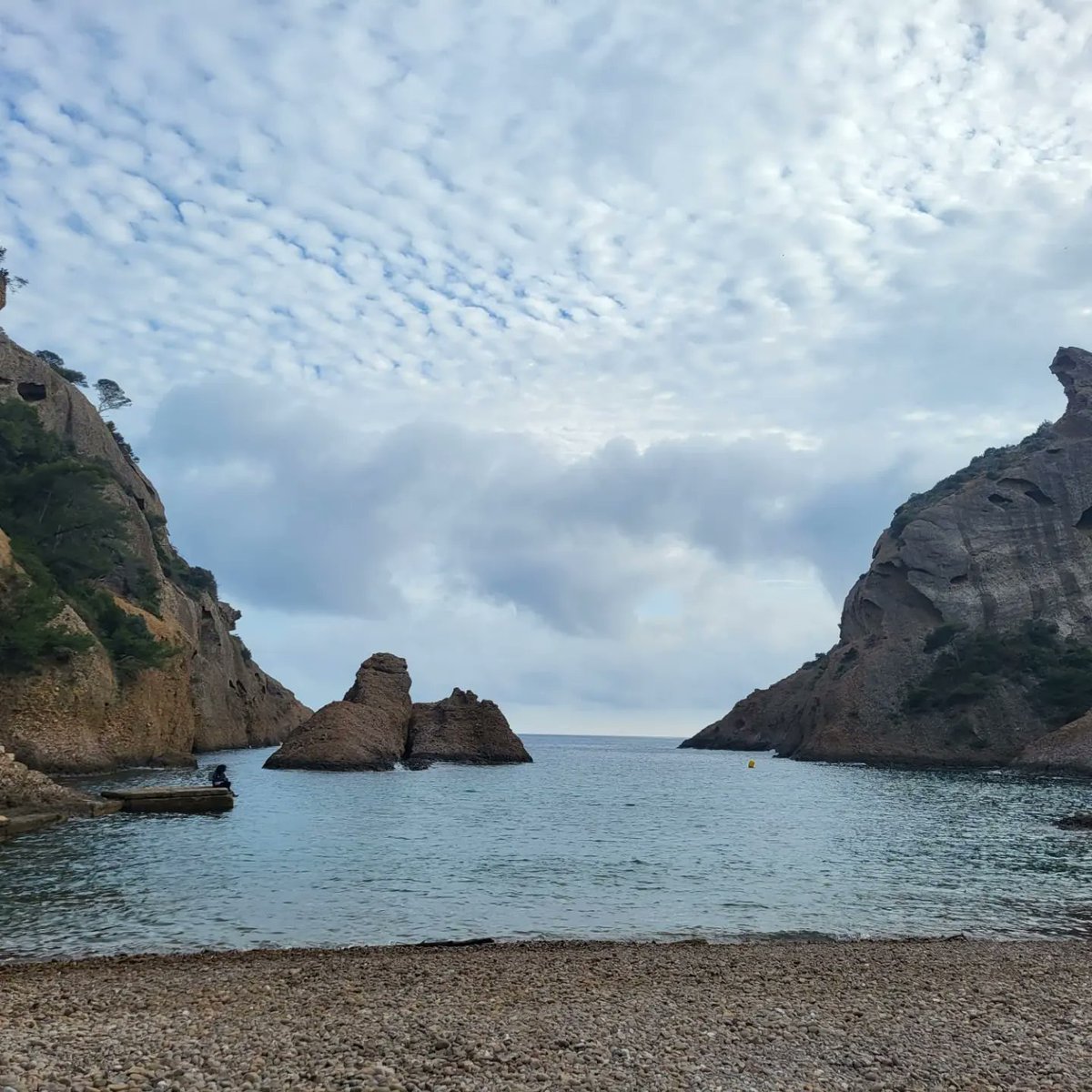 CARTE POSTALE

Un groupe de jeunes du quartier passe une semaine à Marseille. Au programme : visite de calanques, de villages comme Cassis, escalade, et baignade...

Souhaitons leur d'en profiter pleinement !

#vacances #jeunesse #camp #printemps #centresocial @fdcsociaux4953