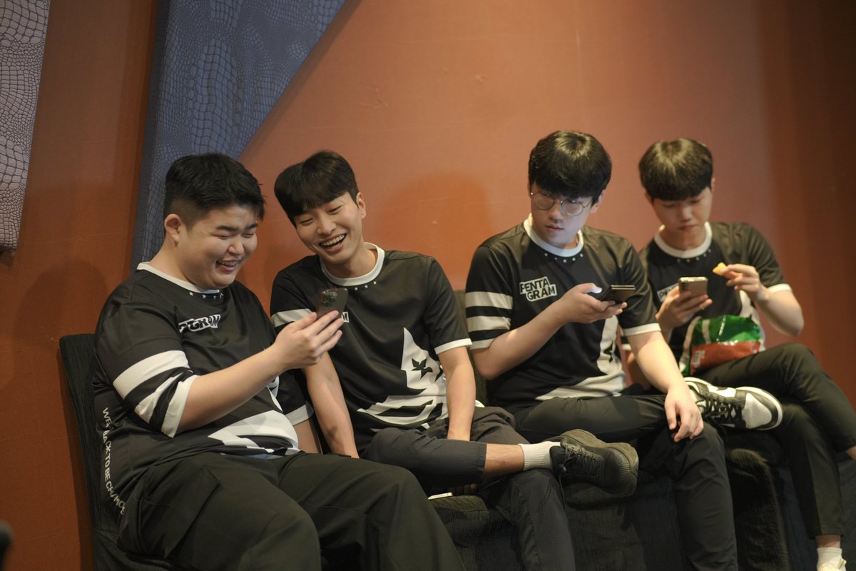 PUBG Esports tweet media