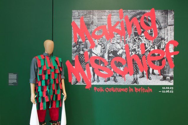 JuliaLetts's tweet photo. Fantastic volunteering opportunity collecting oral histories of people involved in creating folk costumes. A chance to train with experts from London College of Fashion @UAL  @OralHistorySoc and curators @ComptonVerney . Contact volunteer@comptonverney.org.uk and please share. https://t.co/MQ4Si3remT