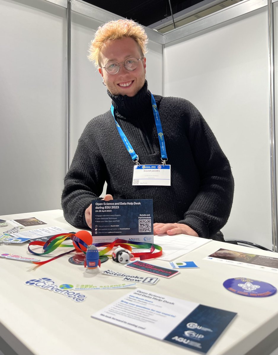 ShelleyStall's tweet image. This morning at the #EGU23 Open Science and #DataHelpDesk Steve Diggs talks about Data Management topics!! 10:15am Vienna time!! Also meet David!! (Pictured) and say HELLO!! 🌸 🌞 🌺 @ESIPfed @EuroGeosciences @theAGU