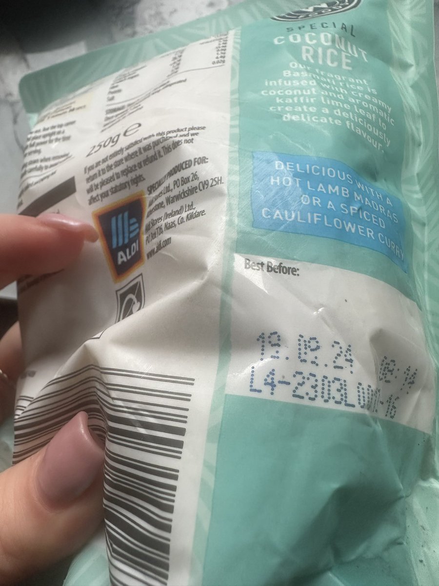 Becksmithy's tweet photo. @AldiUK love buying some rice with it having over a year of a expiry date to it being infested with mould 😋 https://t.co/3bIEWvbnqu