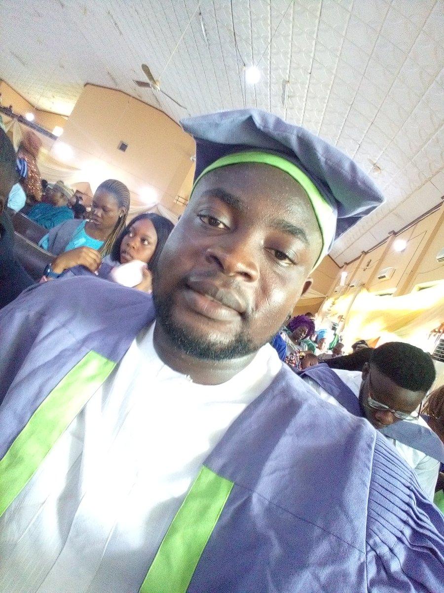SGDP_National's tweet photo. #proudlyayegbajuekiti 

Adamolekun Jacob Ayomide was Matriculated upon entry and Convocated upon exit accordingly in the Ekiti State University where he studied ACCOUNTING.

Thank you Lord for not being deprived of my right to Quality Education.

Aluta Continua!
Victoria Ascerta! https://t.co/FWa12Ql3Oa