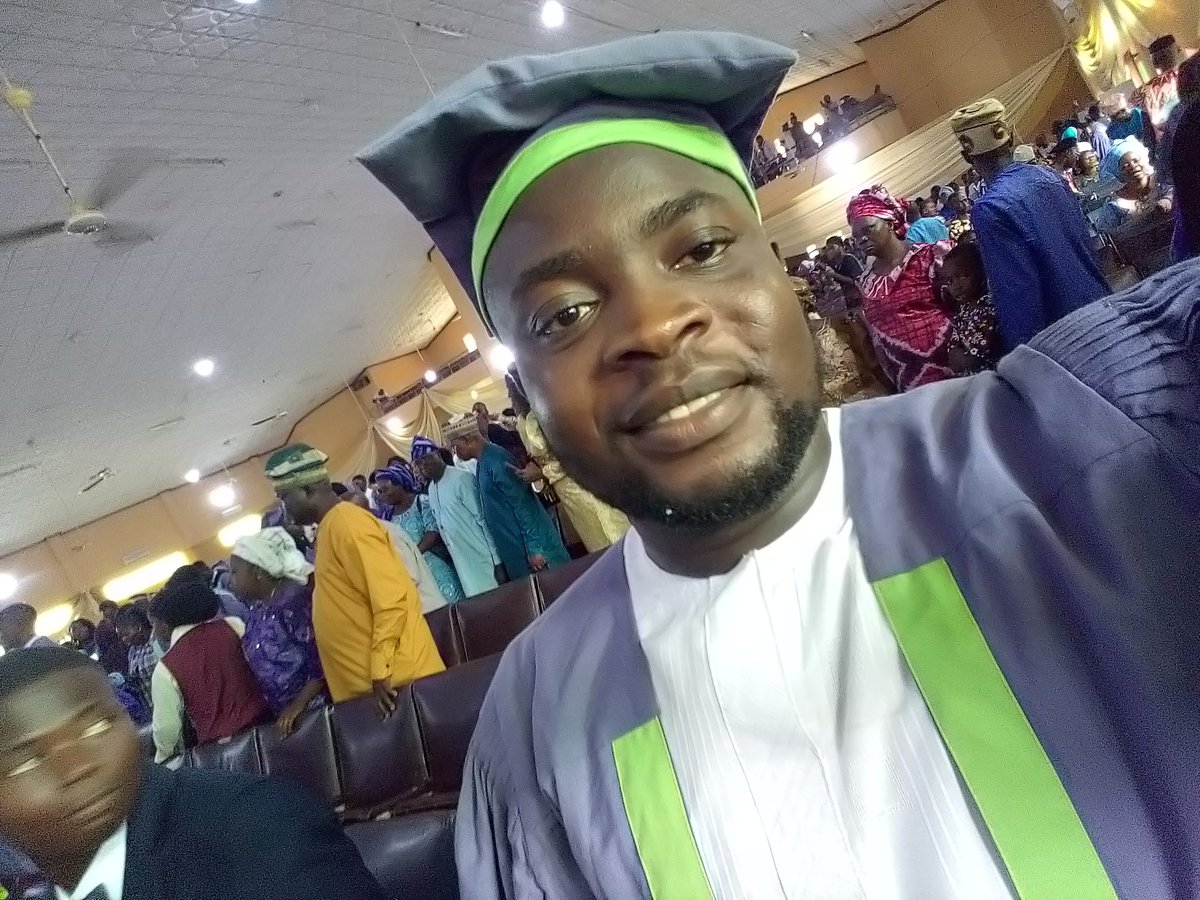 SGDP_National's tweet photo. #proudlyayegbajuekiti 

Adamolekun Jacob Ayomide was Matriculated upon entry and Convocated upon exit accordingly in the Ekiti State University where he studied ACCOUNTING.

Thank you Lord for not being deprived of my right to Quality Education.

Aluta Continua!
Victoria Ascerta! https://t.co/FWa12Ql3Oa