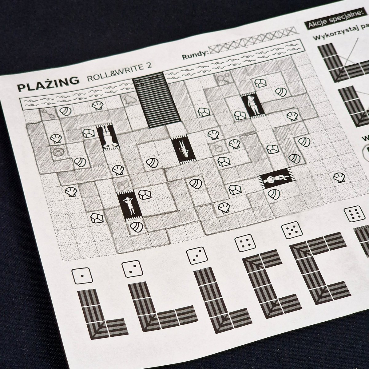 Boardgamerka's tweet image. 🌟🎲 Zapraszam na recenzję gry &quot;Plażing roll&amp;amp;write&quot; od @SmartFlamingo 😊
➡️ bit.ly/41FaDMw

#plażing #rollandwrite #smartflamingo #gryplanszowe #planszówki #grybezprądu #juegodemesas #jeuxdesociete #brettspiele #boardgames