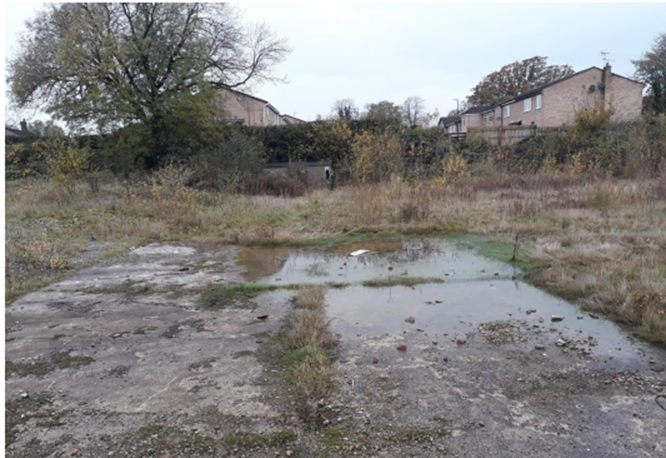 RobkEMH's tweet photo. Final meeting today at @emhgroup's 100% #AffordableHousing site in #Duckmanton. Working alongside @HomesEngland, @nedDC and Modus Partnerships, we have delivered 26 new homes on the site of a former egg packing plant! 
A cracking job by ALL involved!👏🥚👏#MakingHomesHappen https://t.co/bDroUrCMwV